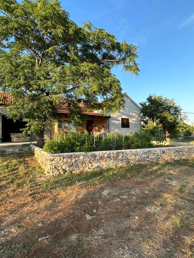 הוילה Relax And Unwind: Family-Friendly House Near Zadar In Zagrad מראה חיצוני תמונה